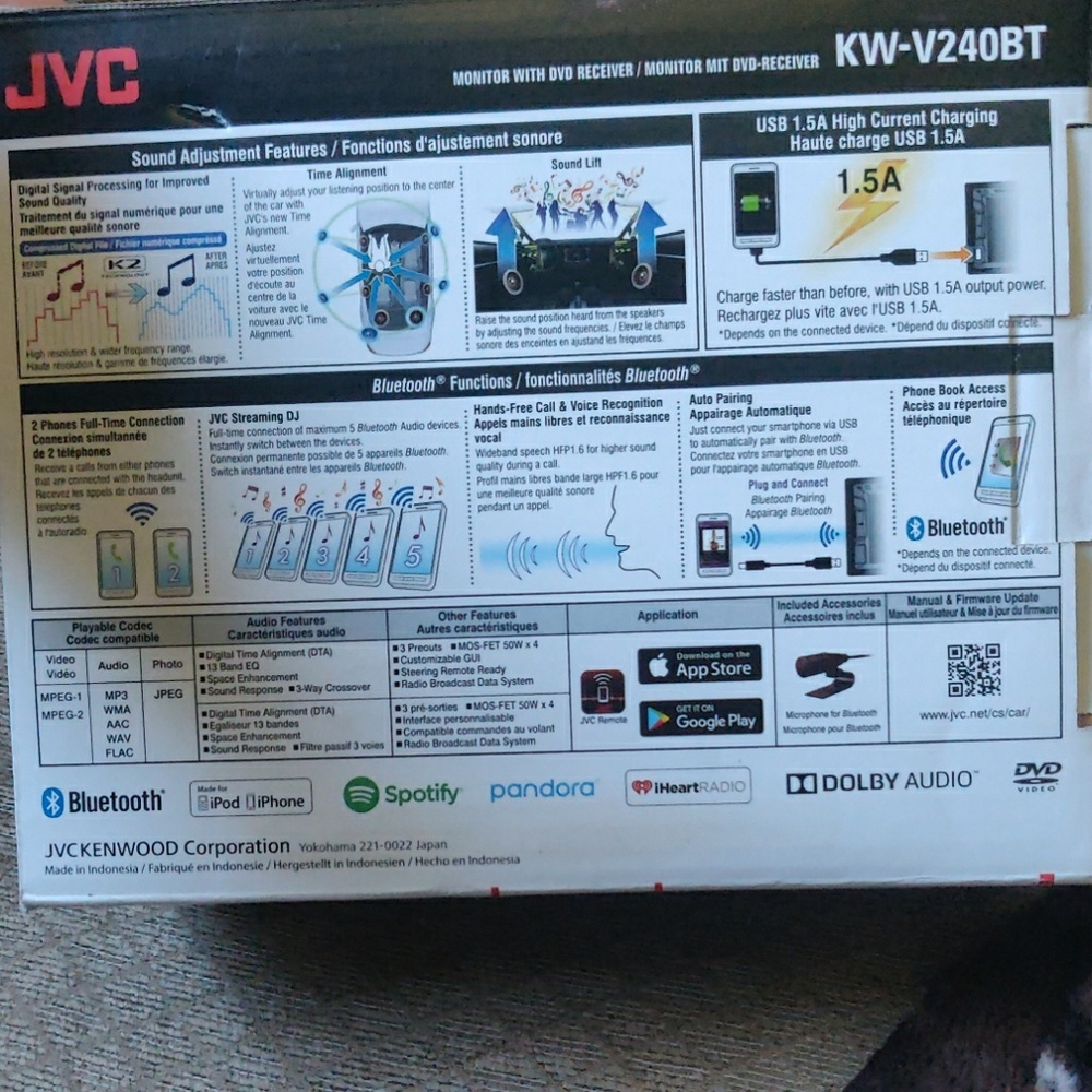 JVC  Touchscreen stereo - Picture 3 of 6